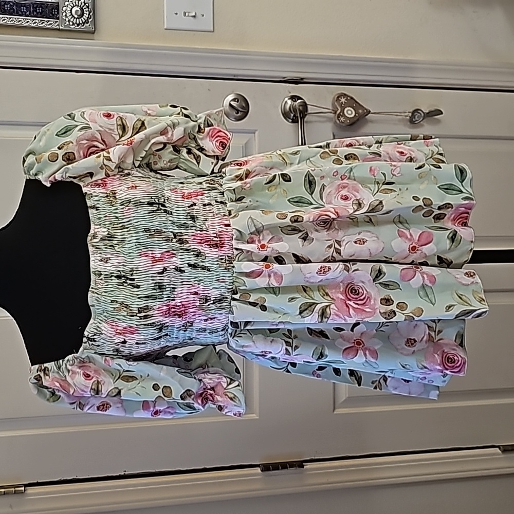 Harsha Women's short sleeve blouse NWOT